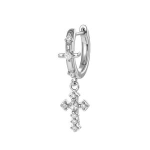 Boucle d'oreille croix en argent avec zircon cubique et design créole minimaliste
