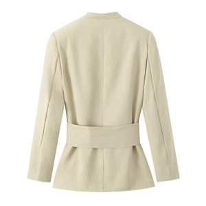 Ensemble blazer cintré beige pour femme avec détail de ceinture à la taille au dos