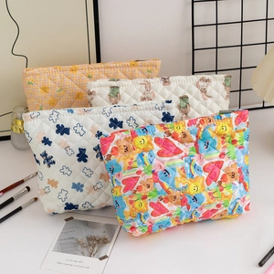 Quilted Cotton Makeup Bag Large Capacity Portable Cosmetic Organizer Pouch Floral Cartoon Bear Zippered Travel Case