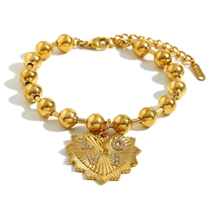 Bracciale a sfere in acciaio dorato con ciondolo a cuore e scritta LOVE brillante