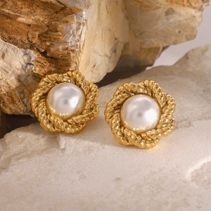 18k gold plated flower twist textured pearl stud earrings with vintage floral design
