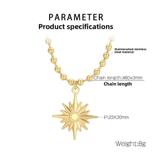Détail du pendentif étoile en acier plaqué or 18K avec dimensions de la chaîne et taille