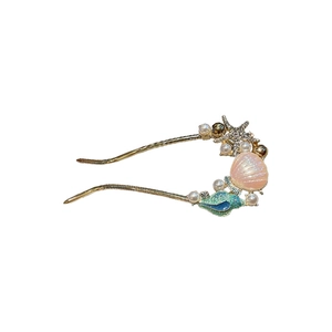 Eleganter goldener Haarstab mit Ozeanmotiv, rosa Muschel, Seestern und weißen Perlen