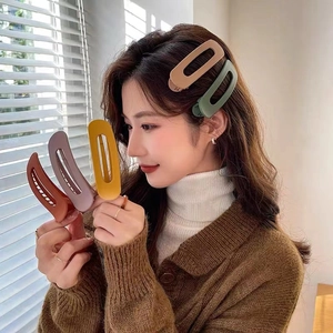 Large Matte Hair Clips Oval Hollow Geometric Barrette Korean Style Elegant Non-Slip Hairpins For Women Accessories