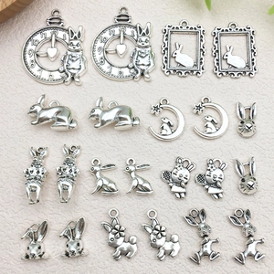 Vintage Zinc Alloy Rabbit Charms Antique Silver Easter Bunny Pendants For Alice In Wonderland DIY Jewelry Making Accessories