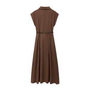 Vestido midi marrón oscuro sin mangas con cuello camisero y cinturón, vista posterior