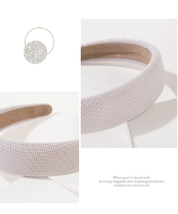 Detail of thickened silver sequin mesh headband with comfortable non-slip velvet lining
