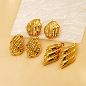 Irregular geometric 18K gold plated stainless steel stud earrings with wrinkled texture