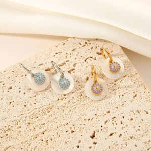 Stainless Steel Mother Of Artificial Pearl Flower Earrings French Hook Enamel Daisy Pendant Elegant Jewelry For Women