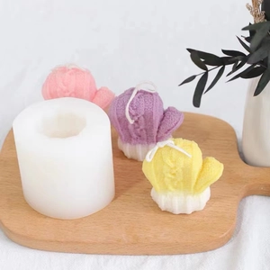 Knitted wool mitten silicone mold for Christmas candles and baking with realistic texture