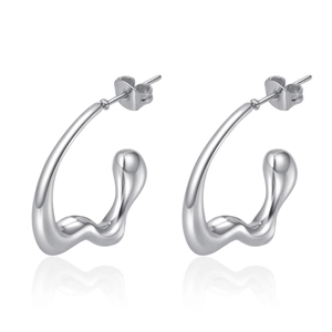 Chic silver-colored wave shaped irregular C-hoop earrings in polished stainless steel