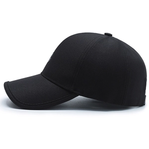 Klassische schwarze Baumwoll-Baseballkappe für Herren mit 6-Panel-Struktur und gebogenem Rand