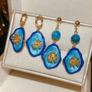 Boucles D'oreilles Pendantes Fleurs Émail Vintage Alliage Künstliche Perle Strass Bleu Or Avec Tige En Argent Style Rétro Femmes