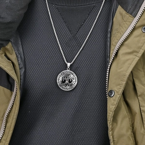 Silver tree of life pendant necklace in stainless steel with elegant box chain