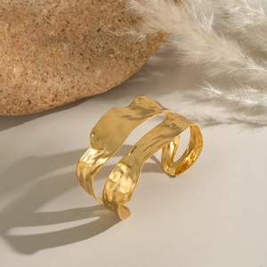 Exaggerated double layer water ripple gold bangle in waterproof stainless steel for women