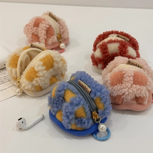 Colorful checkered fleece pouches for earphones with zipper and pearl charms