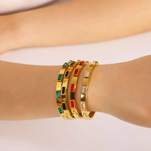 Bracelet en acier inoxydable plaqué or 18 carats avec pierres précieuses carrées colorées