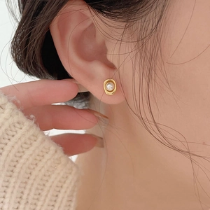 Boucles D'oreilles Puces Perles D'eau Douce Argent Sterling 925 Bord Géométrique Irrégulier Style Coréen Minimaliste