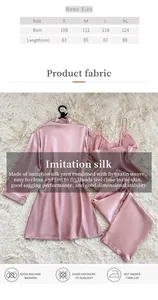 Tableau des tailles et vue détaillée de l'ensemble pyjama 3 pièces en satin rose avec robe