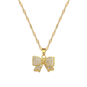 Collier élégant en titane doré avec pendentif nœud de luxe orné de zircons scintillants