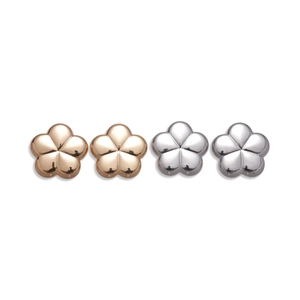 Polished flower stud earrings in silver and rose gold finishes for minimalist women