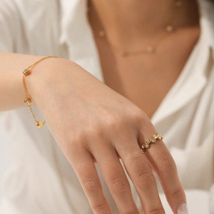 18K gold plated stainless steel bracelet and ring set with zircon on model