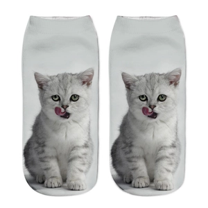 Unisex lage sokken met 3D-dierenprint en schattige grijze kat met roze tong