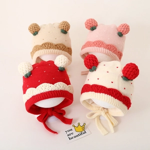 Peuter Winter Gebreide Muts Met Oorflappen Schattige Aardbei Pom Pom Beanie Voor Jongens Meisjes Een Tot Vier Jaar Oud