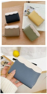 Litchi pattern leather coin purse in five colors with white patchwork and zipper detail