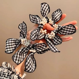Checkered Bow Hair Scrunchie With Faux Artificial Pearl Elastic Hair Tie Korean Style Elegant Headband For Women