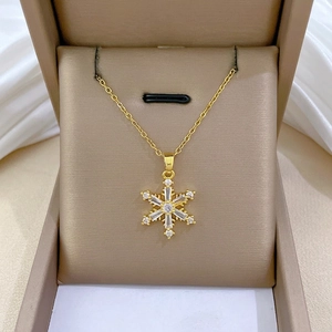 Schneeflocke Anhänger Halskette Edelstahl Kette Kupfer Zirkonia Vergoldet Festlicher Schmuck Damen