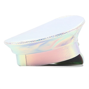 Cappello militare olografico in pelle PU con bordo di strass e finitura iridescente