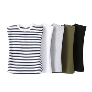 T-shirt senza maniche con scollo a girocollo e spalline imbottite in vari colori