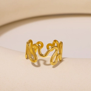 Minimalist 18K gold plated stainless steel wavy ring with an elegant twisted design
