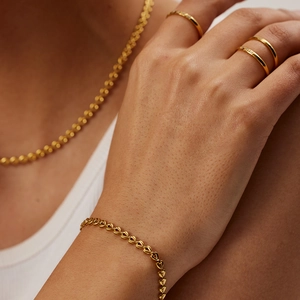 Ensemble de bijoux cubains dorés 18 carats avec cœurs évidés et bagues pour femmes