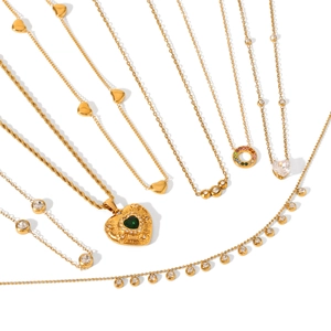 Colliers en acier inoxydable doré avec pendentifs cœur, zircons et placage or 18K