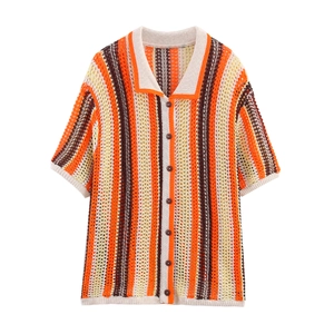 Ensemble polo en tricot pour femme avec rayures verticales colorées et texture ajourée