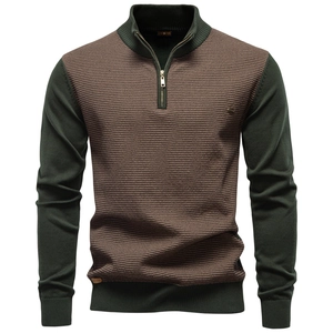 Pull en tricot pour hommes à col montant zippé en vert foncé et motifs texturés