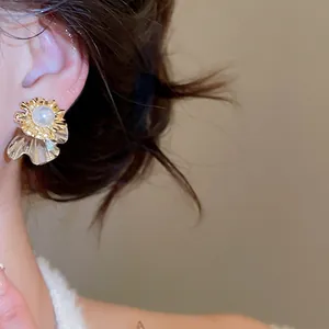 French vintage multilayer flower pearl stud earrings with gold plating and 925 silver needle