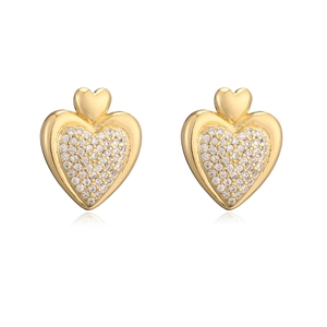 Squisiti orecchini a cuore placcati oro 18K con design a doppio cuore e micro cristalli lucidi