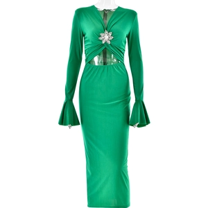 Schickes grünes V-Ausschnitt-Kleid mit Glockenärmeln, Strass-Schnalle und Taillencutout