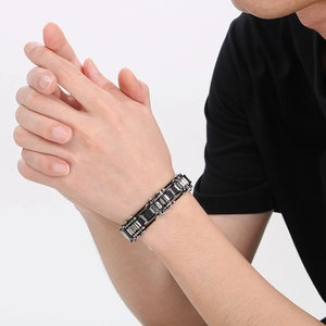 Men's hip-hop mixed-color stainless steel chain bracelet with carbon fiber jewelry buckle
