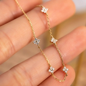 Pulsera de trébol en plata S925 chapada en oro de 18K con circonitas brillantes