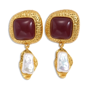 Vintage geometric gold earrings with deep red square stones and baroque pearls