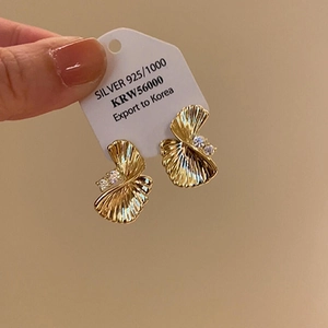 Gold Fan Pleated Stud Earrings With 925 Sterling Silver Earring Post And Zircon Elegant Shell Texture Jewelry For Women