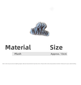 Detail showing the 13cm length measurement and plush texture of the striped hair claw clip
