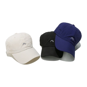 Quick-dry breathable baseball caps with peak embroidery in beige, black and navy blue
