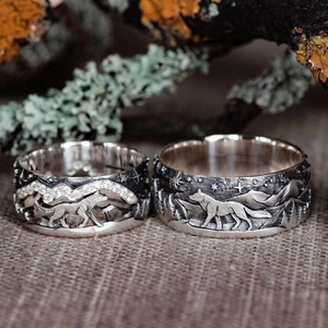 Vintage Wolf Mountain Forest Relief Rings Alloy Rhinestone Wilderness Style Jewelry For Men Women Couple