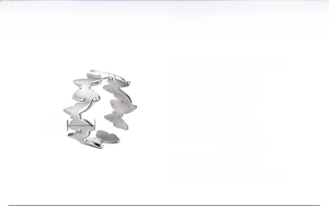 Detail view of adjustable butterfly ring showing 10mm width and 2.74g weight specs