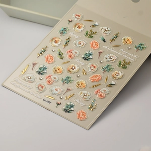 Autocollants d'ongles pivoine en relief 5D avec accents dorés et texture diamant